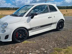 Weiß Gebraucht 2016 Abarth 595 Competizione Kleinwagen | 12.749 € (Etwas zu teuer)