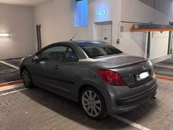 Grau Gebraucht 2008 Peugeot 207 CC Roland Garros Cabrio | 2.400 € (Guter Preis)