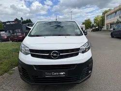 Weiß Gebraucht 2021 Opel Vivaro Selection Van | 9.999 € (Guter Preis)