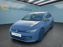 Grau Gebraucht 2024 VW Golf VIII Kleinwagen | 31.749 € (Teuer)