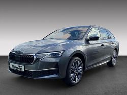Grau (graphite grey) Neu 2025 Skoda Octavia Selection Kombi | 40.910 € (Teuer)