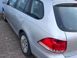 Silber Gebraucht 2009 VW Golf VI Trendline Kombi | 3.100 € (Guter Preis)