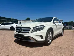 Calcitweiss unilack Gebraucht 2017 Mercedes GLA200 SUV | 15.950 € (Guter Preis)