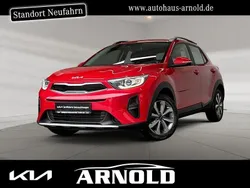 Rot Gebraucht 2024 Kia Stonic Vision SUV | 17.700 € (Fairer Preis)