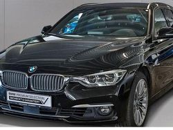 Schwarz Gebraucht 2019 BMW 330 Luxury Line Kombi | 19.500 € (Fairer Preis)
