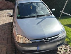 Silber Gebraucht 2003 Opel Corsa Kleinwagen | 1.950 € (Etwas zu teuer)