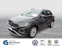 Schwarz Gebraucht 2023 VW T-Roc Life SUV | 25.450 € (Fairer Preis)