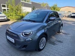 Grau Gebraucht 2023 Fiat 500e Kleinwagen | 19.998 € (Fairer Preis)