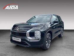 Schwarz Neu 2025 Mitsubishi Outlander P-HEV Basis SUV | 43.990 €
