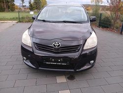 Violet Gebraucht 2011 Toyota Verso Van / Kleinbus | 3.500 € (Guter Preis)