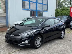 Schwarz Gebraucht 2013 Hyundai i30 Classic Coupé | 5.990 € (Fairer Preis)