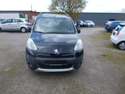 Schwarz Gebraucht 2013 Peugeot Partner Tepee Outdoor Van / Kleinbus | 3.999 € (Guter Preis)