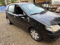 Schwarz Gebraucht 2004 Fiat Punto Dynamic Kleinwagen | 950 € (Fairer Preis)