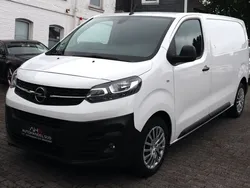 Jade weiss/arktis weiss Gebraucht 2020 Opel Vivaro Edition Van | 12.800 € (Guter Preis)