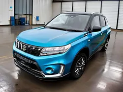Türkis/dach schwarz Gebraucht 2021 Suzuki Vitara SUV | 24.990 € (Teuer)
