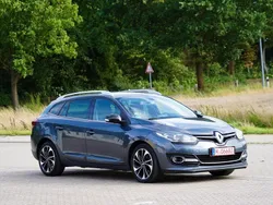 Grau Gebraucht 2016 Renault Mégane III Bose Edition Limousine | 7.139 € (Fairer Preis)