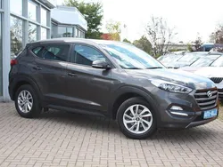 Grau Gebraucht 2016 Hyundai Tucson SUV | 15.950 € (Guter Preis)