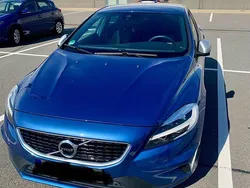 Blau Gebraucht 2016 Volvo V40 R-Design Kombi | 16.900 €