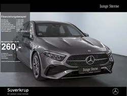 Grau Gebraucht 2024 Mercedes A200 AMG Limousine | 30.200 € (Guter Preis)