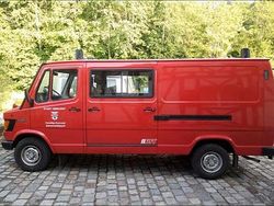 Rot Gebraucht 1993 Mercedes T1 Van | 21.900 €