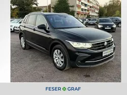 Schwarz Gebraucht 2024 VW Tiguan Move SUV | 32.950 € (Guter Preis)