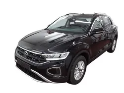Schwarz Gebraucht 2024 VW T-Roc Life SUV | 24.560 € (Fairer Preis)