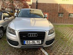Silber Gebraucht 2010 Audi Q5 Ambiente SUV | 10.500 € (Etwas zu teuer)
