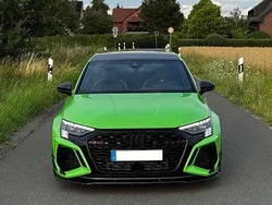 Grün Gebraucht 2023 Audi RS3 Ambiente Kleinwagen | 66.950 € (Teuer)