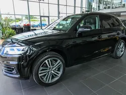 Mythosschwarz metallic Gebraucht 2018 Audi Q5 Sport SUV | 31.999 € (Teuer)
