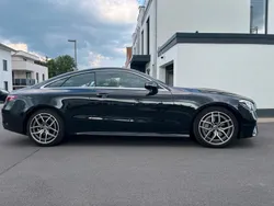 Schwarz Gebraucht 2021 Mercedes E220 AMG Coupé | 39.700 € (Fairer Preis)