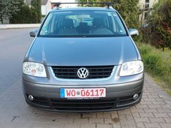 Grau Gebraucht 2005 VW Touran Highline Van / Kleinbus | 1.980 € (Guter Preis)
