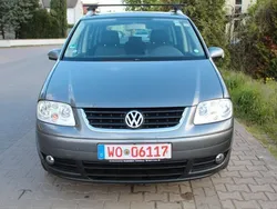 Grau Gebraucht 2005 VW Touran Highline Van / Kleinbus | 1.980 € (Guter Preis)