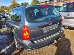 Grün Gebraucht 2004 Ford Focus Trend Kombi | 1.500 € (Fairer Preis)