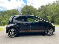 Schwarz Gebraucht 2017 VW up! high up! Kleinwagen | 10.190 € (Guter Preis)