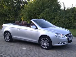 Silber Gebraucht 2008 VW Eos Cabrio | 15.600 €
