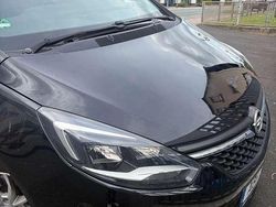 Schwarz Gebraucht 2016 Opel Zafira Tourer drive Van / Kleinbus | 14.800 € (Teuer)