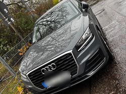 Grau Gebraucht 2018 Audi Q2 SUV | 14.800 € (Fairer Preis)