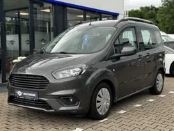 Grau Gebraucht 2018 Ford Tourneo Courier Trend Van / Kleinbus | 10.950 € (Superpreis)