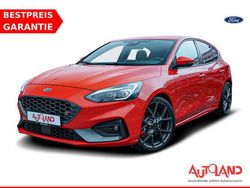 Rot Gebraucht 2020 Ford Focus ST Limousine | 23.990 € (Etwas zu teuer)