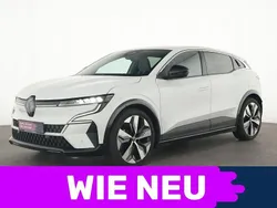 Grau Gebraucht 2022 Renault Mégane Techno Limousine | 25.400 € (Guter Preis)
