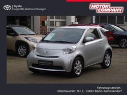 Platinsilber metallic Gebraucht 2014 Toyota iQ Basis Kleinwagen | 8.250 € (Etwas zu teuer)