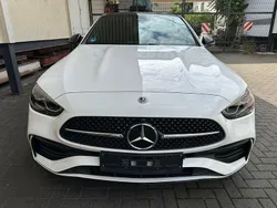 Weiß Gebraucht 2023 Mercedes C300 AMG line Limousine | 39.900 € (Guter Preis)