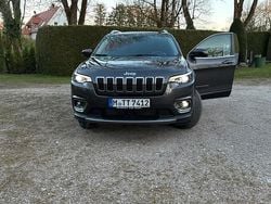 Grau Gebraucht 2019 Jeep Cherokee Limited SUV | 21.450 € (Etwas zu teuer)