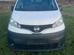 Weiß Gebraucht 2016 Nissan NV Van | 6.599 €