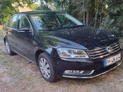 Schwarz Gebraucht 2012 VW Passat Trendline Limousine | 7.200 € (Guter Preis)