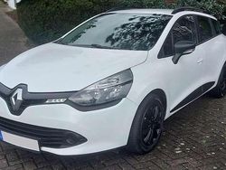 Weiß Gebraucht 2015 Renault Clio GrandTour Life Kombi | 6.250 € (Guter Preis)