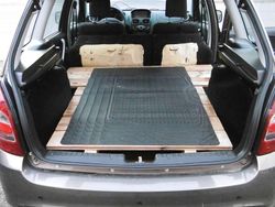 Grau Gebraucht 2018 Lada Kalina Kombi | 4.970 € (Guter Preis)