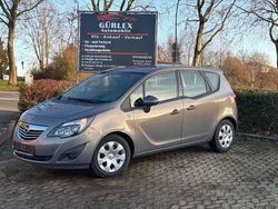 Grau Gebraucht 2012 Opel Meriva Innovation Van / Kleinbus | 4.790 € (Fairer Preis)