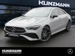 Manufaktur alpingrau uni Gebraucht 2025 Mercedes CLA200 AMG Coupé | 38.890 € (Fairer Preis)