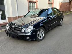 Schwarz Gebraucht 2004 Mercedes E240 Avantgarde Limousine | 6.800 € (Fairer Preis)